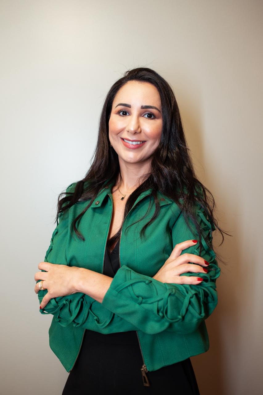 Dra. Deglia Kennia Rodrigues Santana